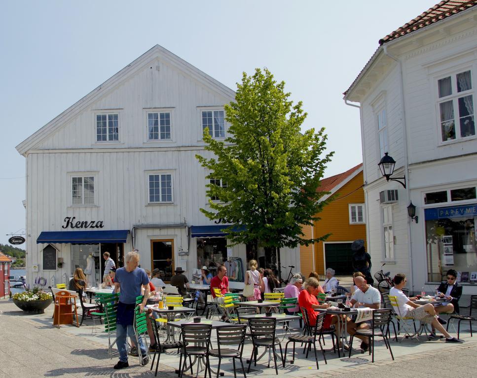 Grimstad Vertshus Exterior photo